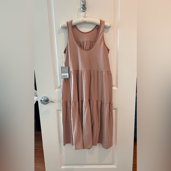 Everlane The Weekend Tiered Dress NWT - Picture 10 of 15